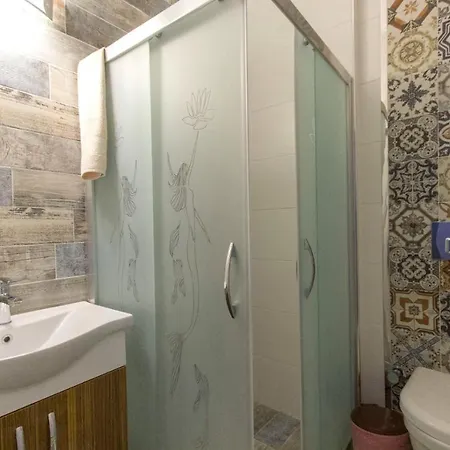 Lux Tas Villa *